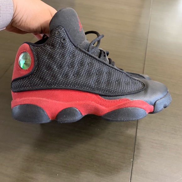 Grade school boys Air Jordan Retro 13 - Picture 2 of 4